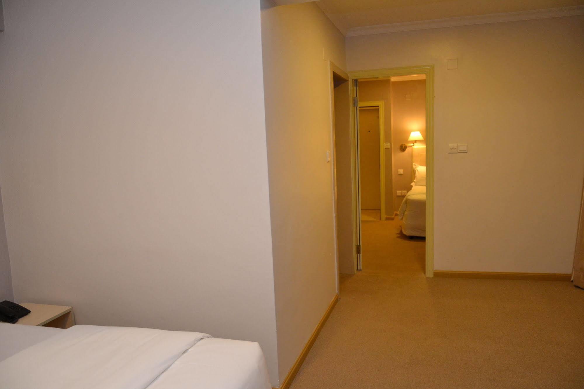 Gloria Hotel Kigali Zewnętrze zdjęcie