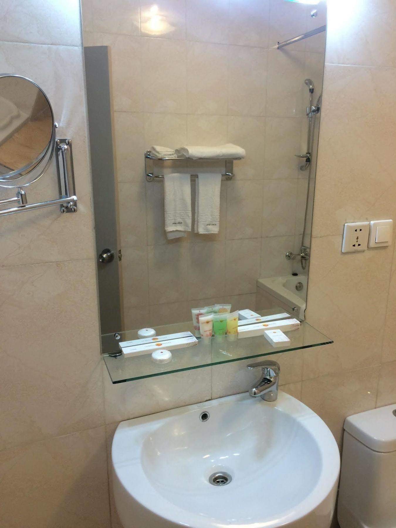 Gloria Hotel Kigali Zewnętrze zdjęcie