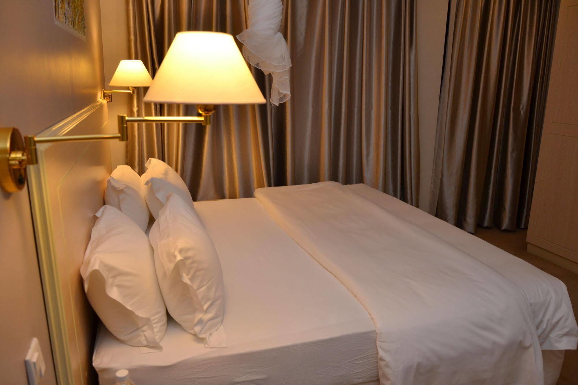 Gloria Hotel Kigali Zewnętrze zdjęcie