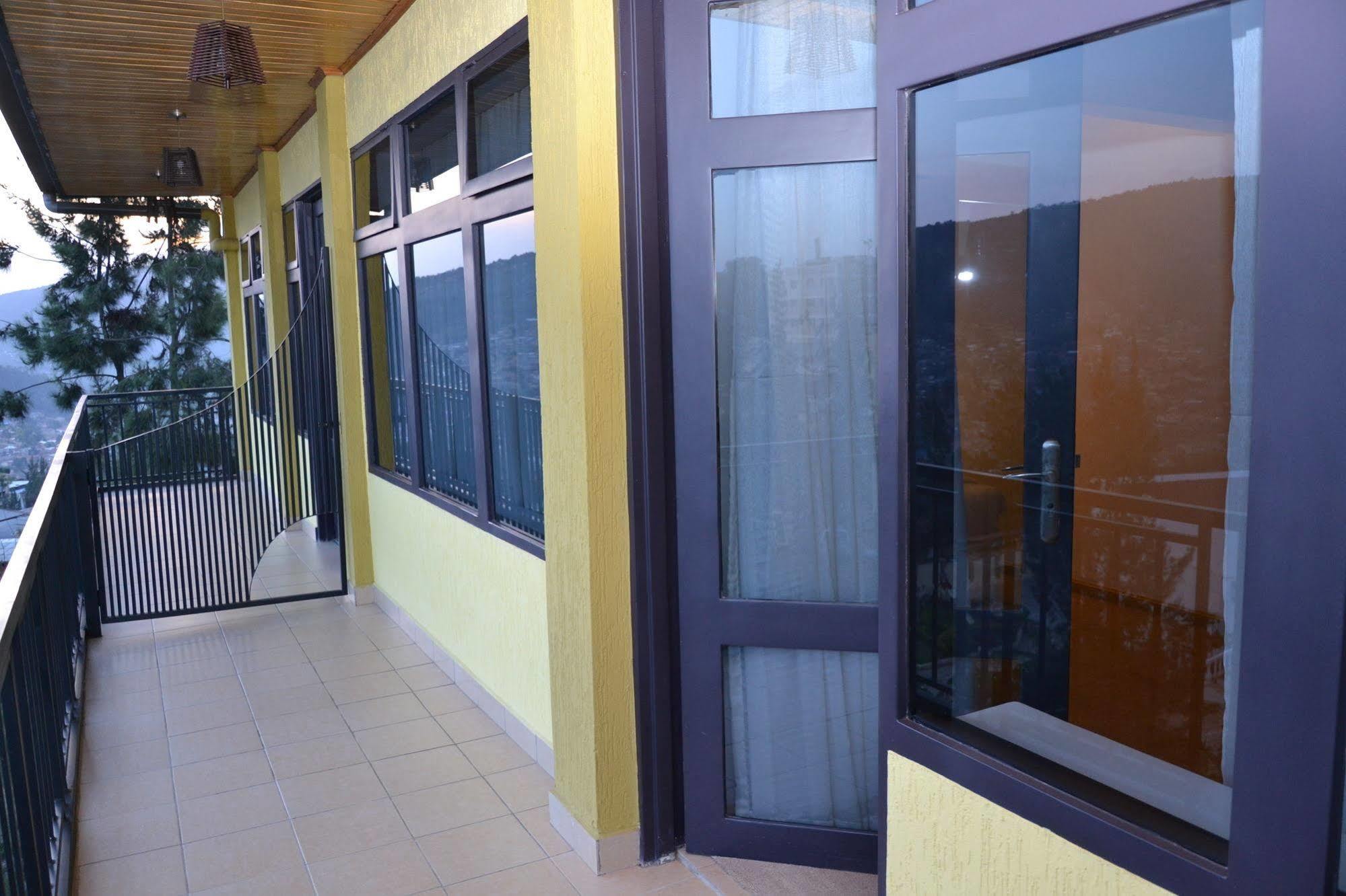Gloria Hotel Kigali Zewnętrze zdjęcie